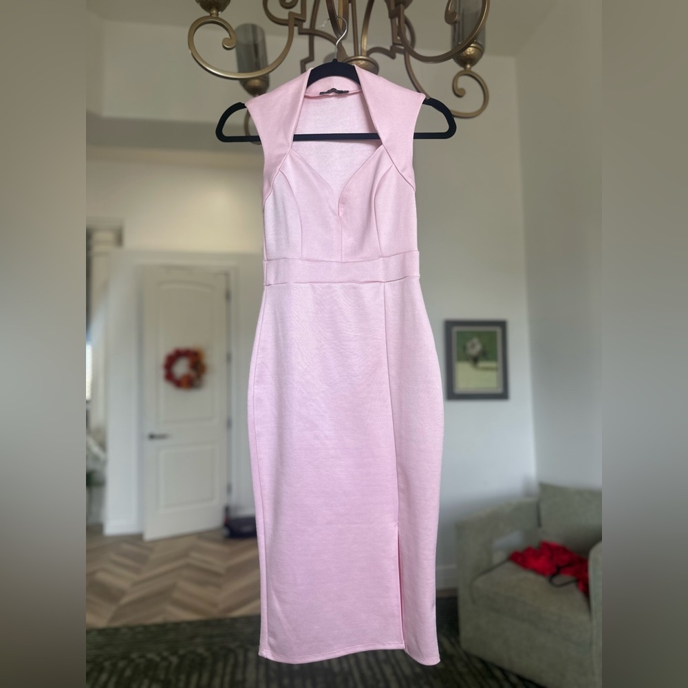 Sleek Seamless Fitted Pale Pink Dress with slit - XS